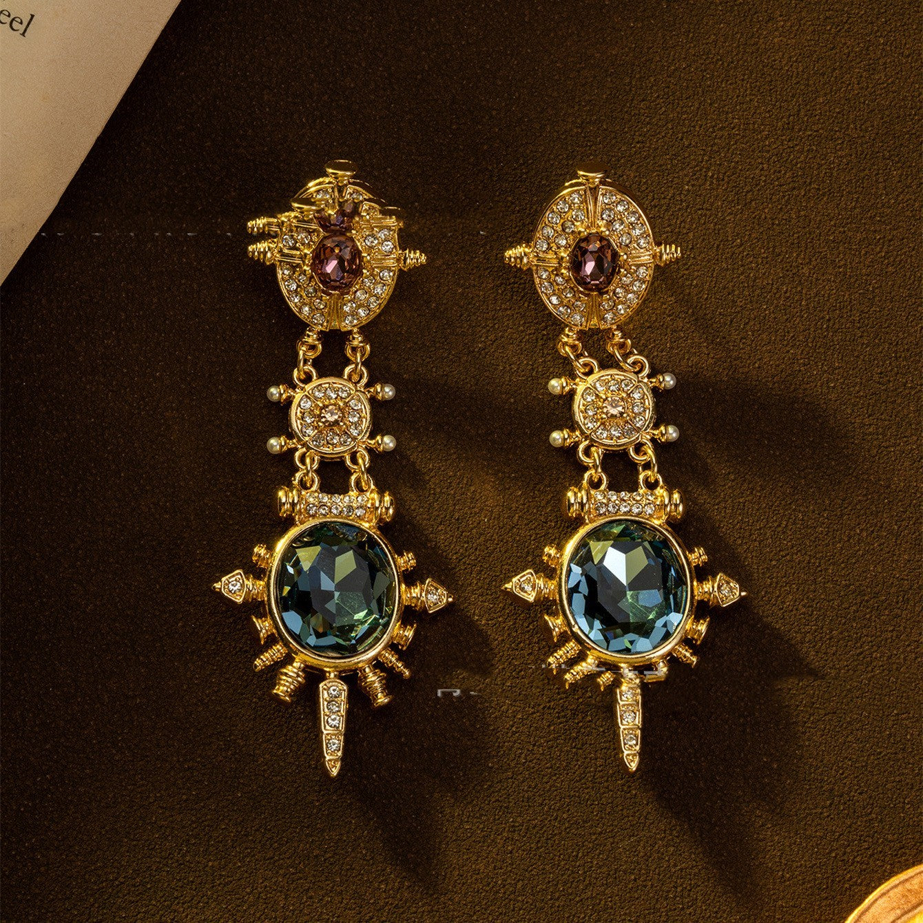 Pendientes retro estilo cortesano